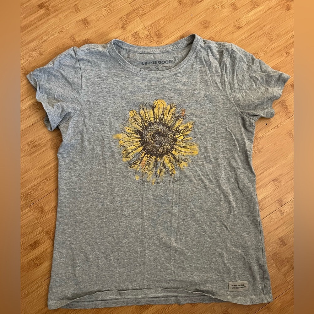 Heather grey tshirts